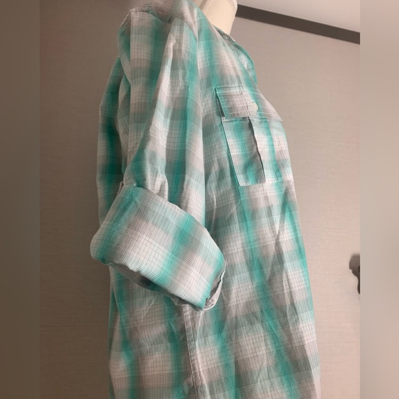 Men’s button up casual and business casual shirt - Picture 3 of 6